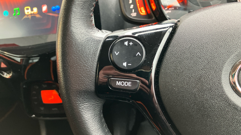 Toyota Aygo 1.0 VVT-i X-Cite 6 5dr Petrol Hatchback